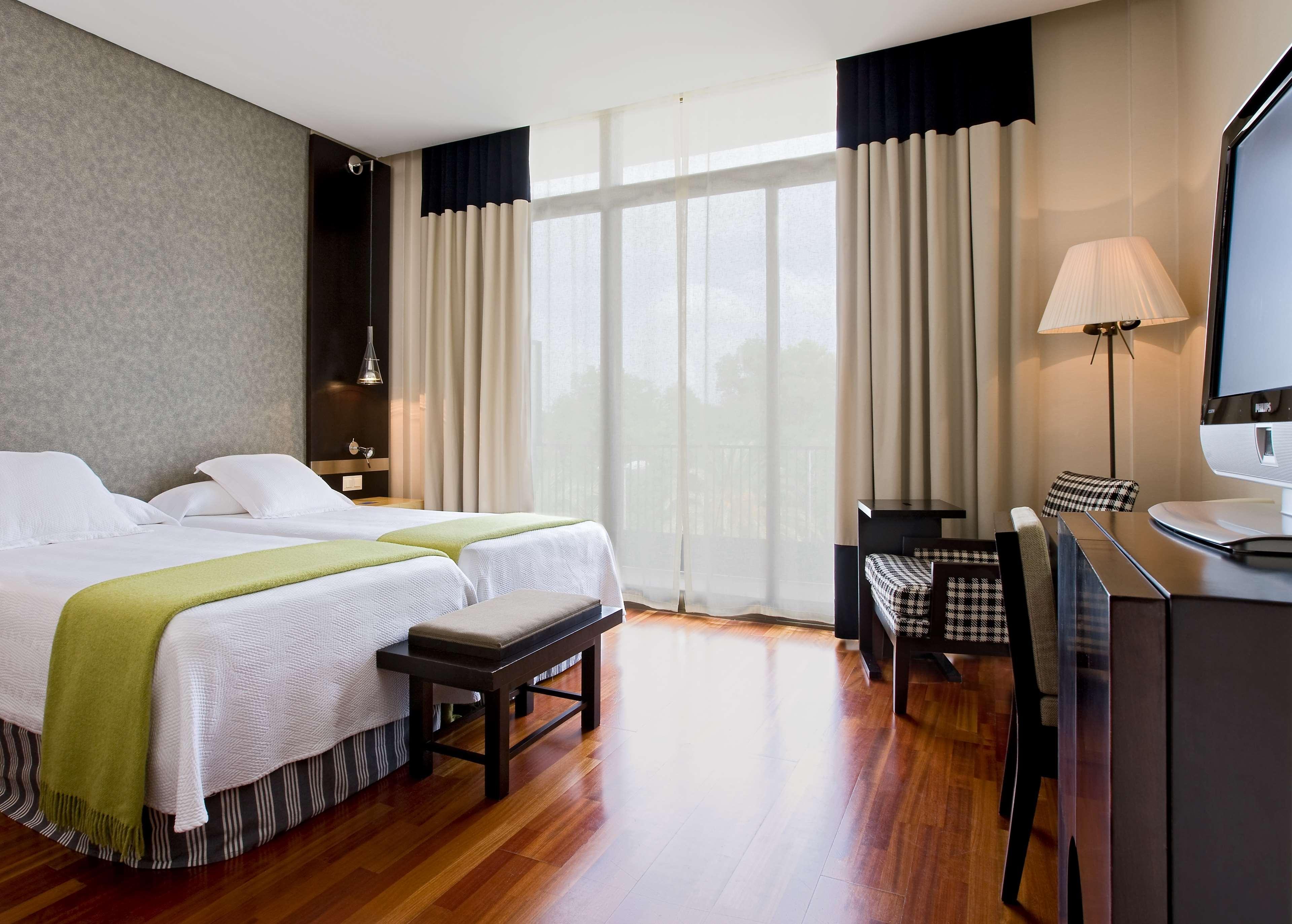 Nh Avenida Jerez Hotel Jerez de la Frontera Kültér fotó